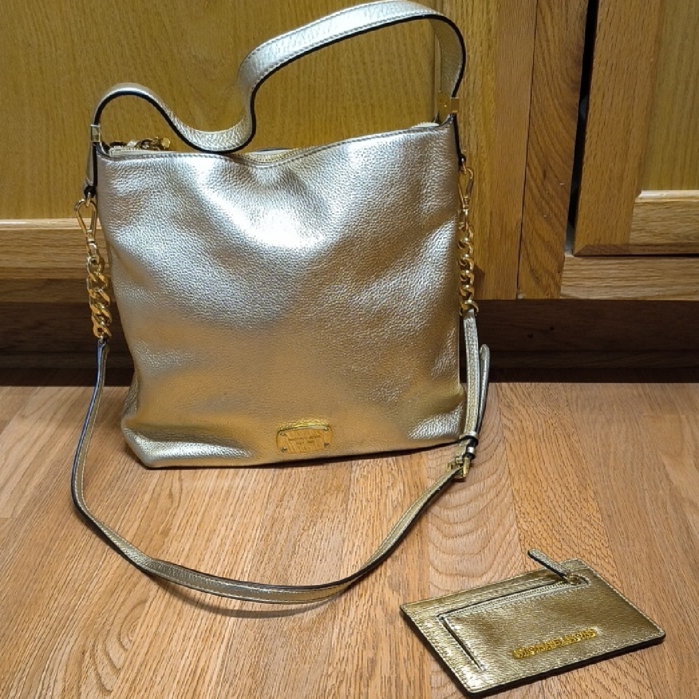 Michael Kors Gold Leather Shoulder Bag & Card Holder 😍 Shimmery 😍